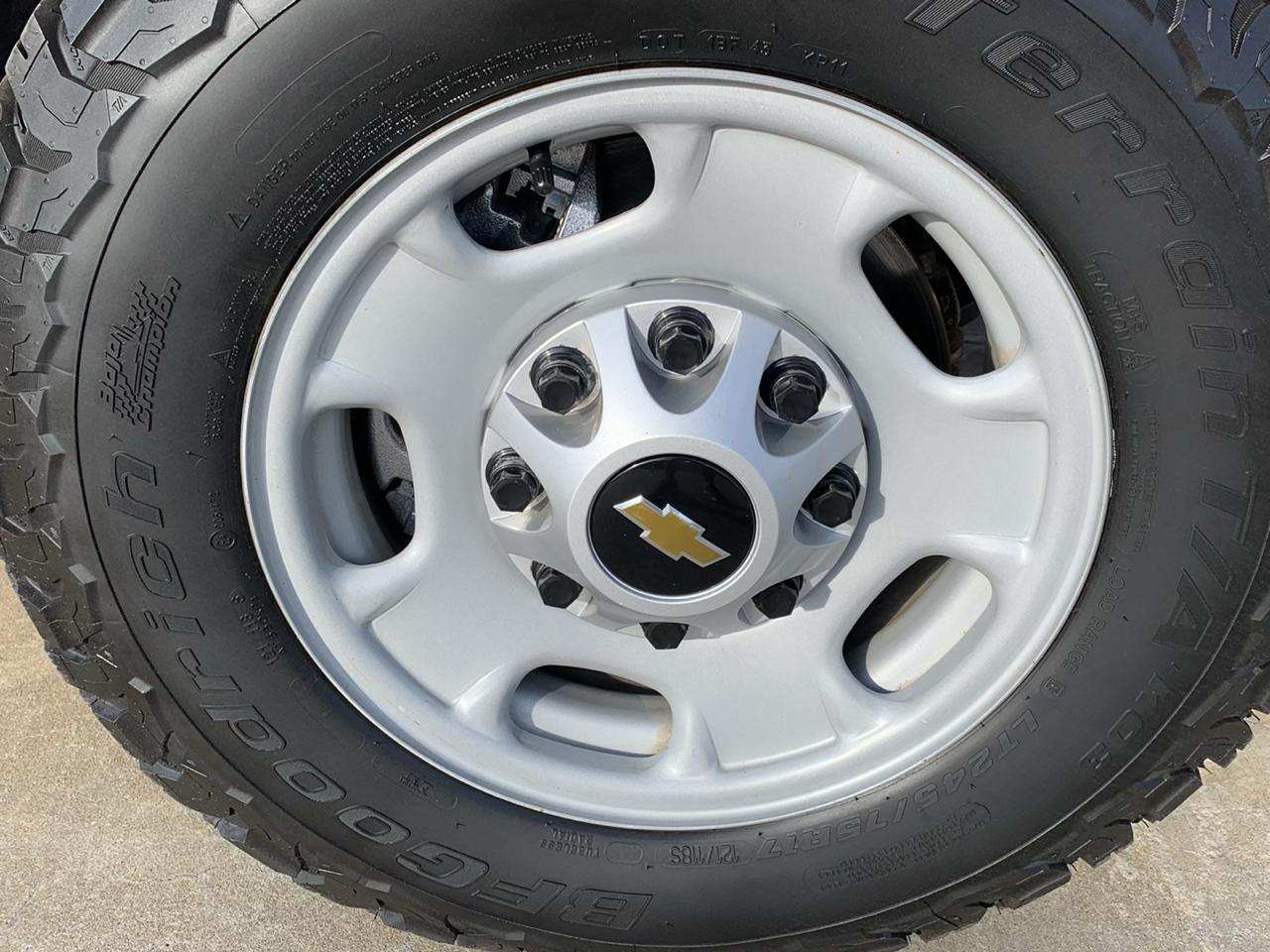 Chevrolet Silverado 2500HD 2WD Crew Cab 172" Work Truck 2023