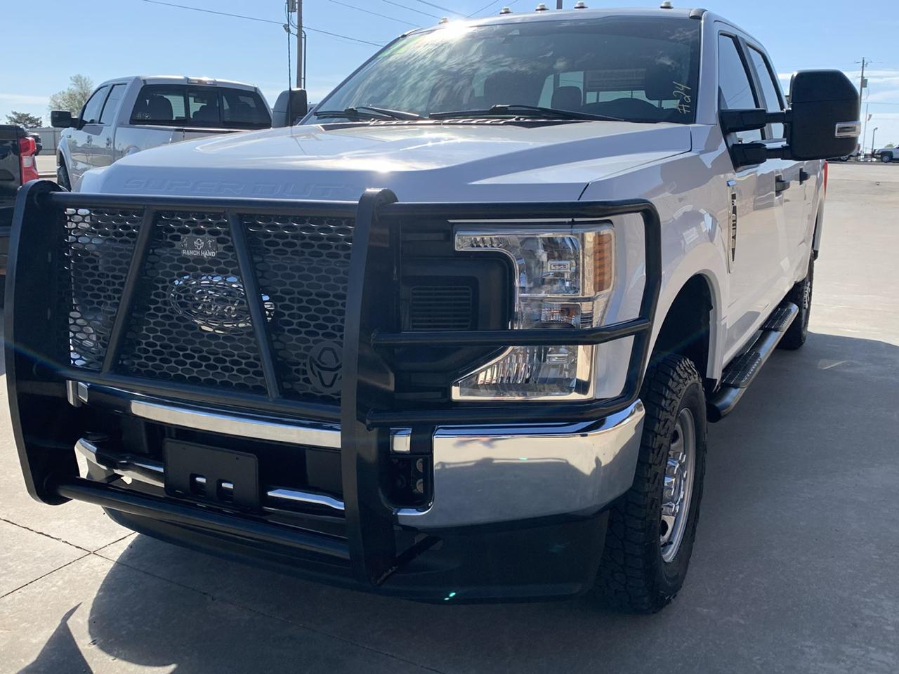 Ford Super Duty F-250 SRW XL 4WD Crew Cab 8' Box 2022