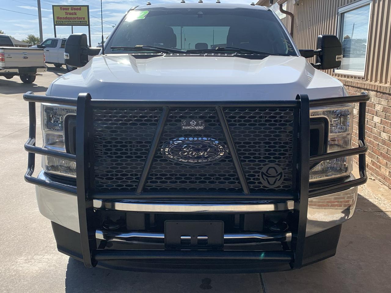 Ford Super Duty F-250 SRW XL 4WD Crew Cab 8' Box 2022