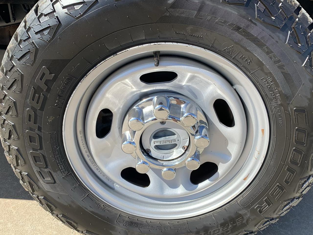 Ford Super Duty F-250 SRW XL 4WD Crew Cab 8' Box 2022