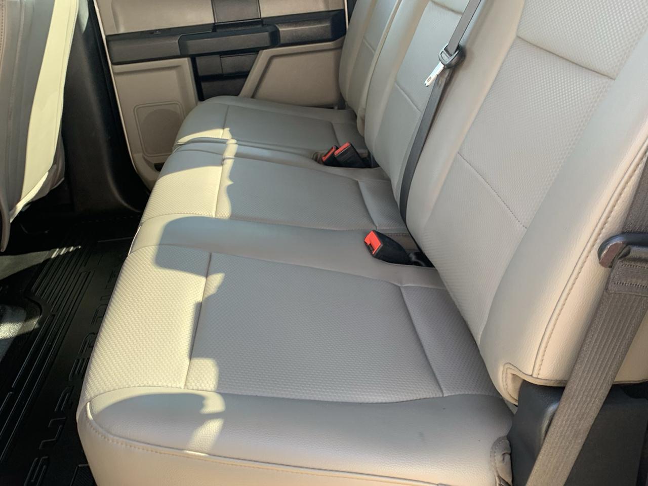Ford Super Duty F-250 SRW XL 4WD Crew Cab 8' Box 2022