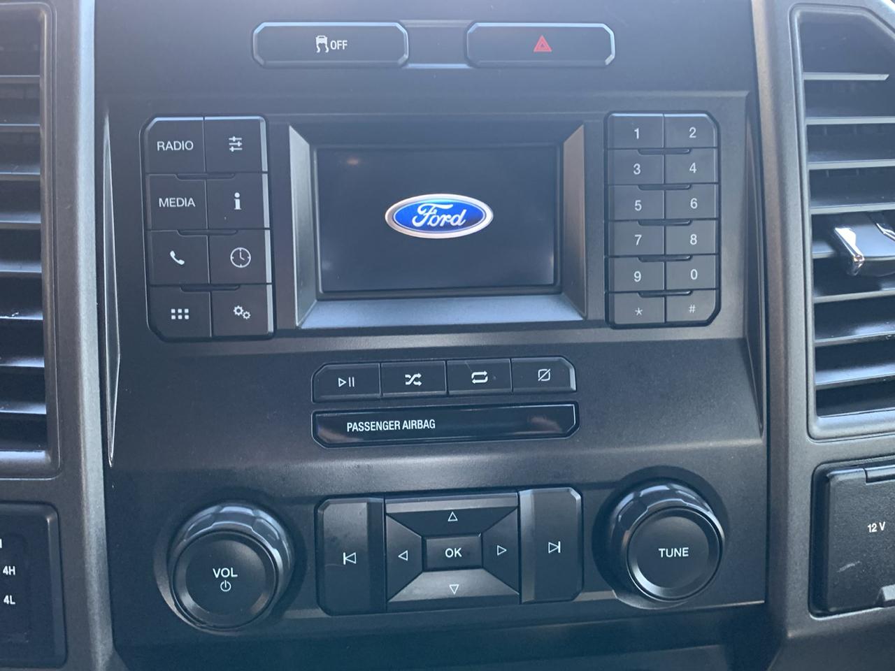 Ford Super Duty F-250 SRW XL 4WD Crew Cab 8' Box 2022