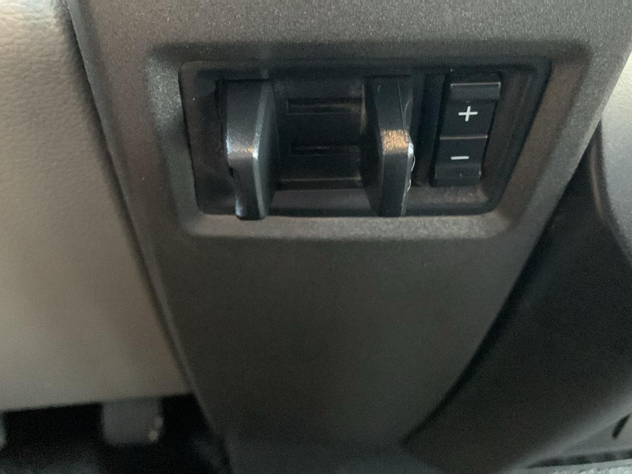 Ford Super Duty F-250 SRW XL 4WD Crew Cab 8' Box 2022
