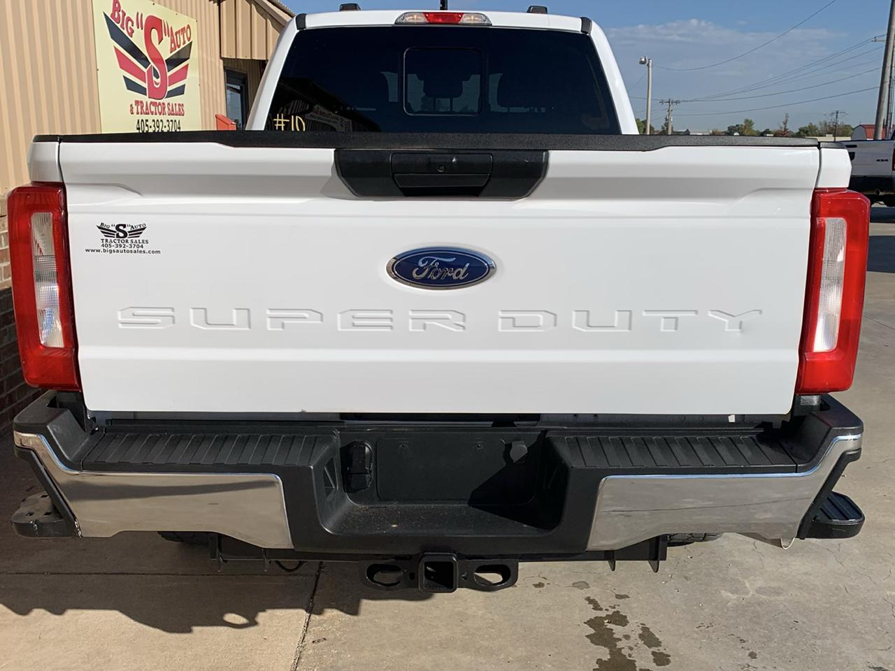 Ford Super Duty F-250 SRW XL 4WD Crew Cab 6.75' Box 2023