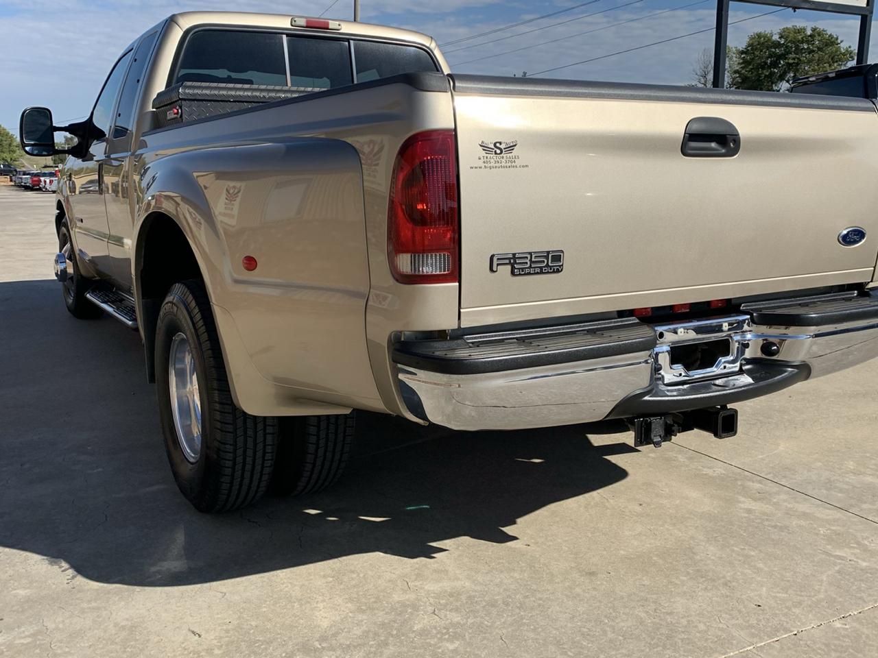 Ford Super Duty F-350 DRW Supercab 158" Lariat 2001
