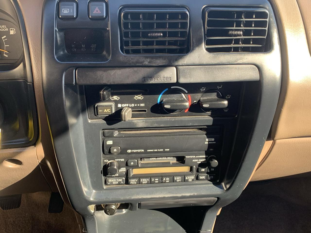 Toyota 4Runner 4dr SR5 3.4L Auto 4WD 1998