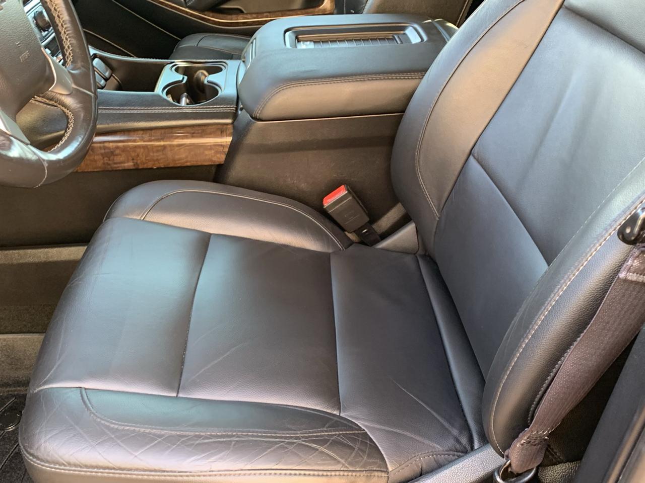 Chevrolet Suburban 4WD 4dr 1500 LT 2017