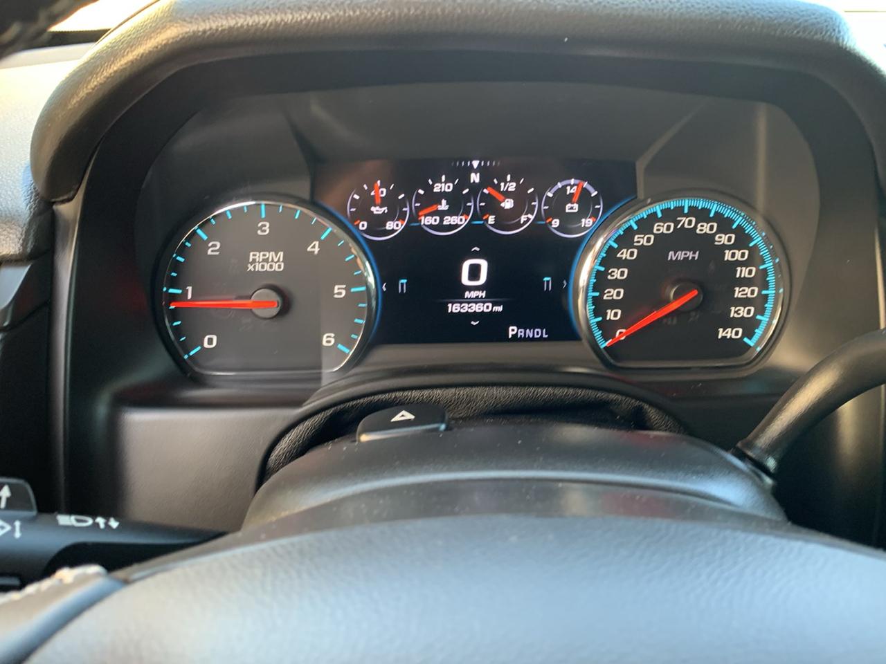 Chevrolet Suburban 4WD 4dr 1500 LT 2017