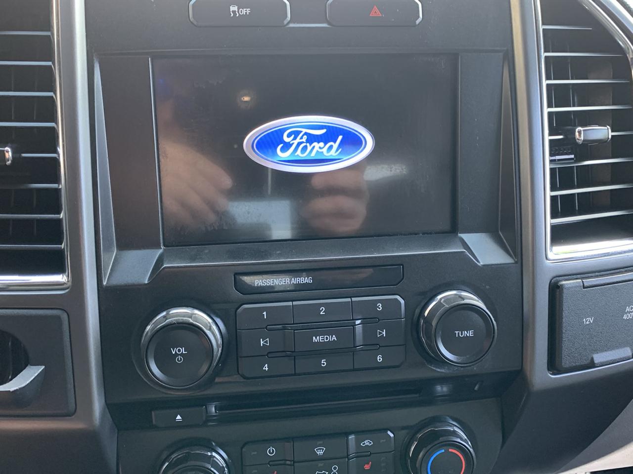 Ford F-150 2WD SuperCrew 139" XLT 2016
