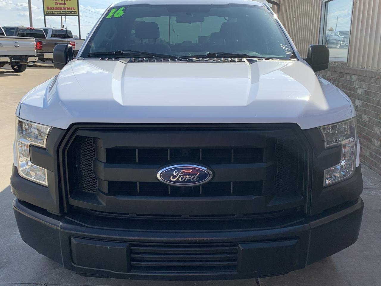 Ford F-150 2WD Reg Cab 141" XL 2016