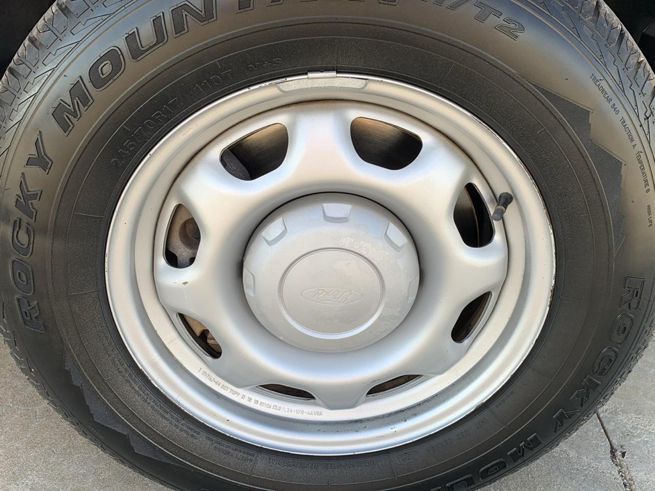 Ford F-150 2WD Reg Cab 141" XL 2016