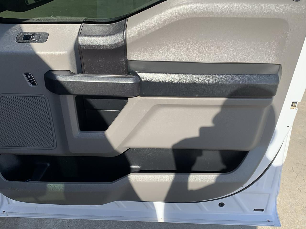 Ford F-150 2WD Reg Cab 141" XL 2016