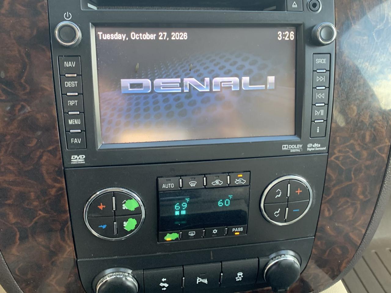 GMC Sierra 2500HD 4WD Crew Cab 153.7" Denali 2013