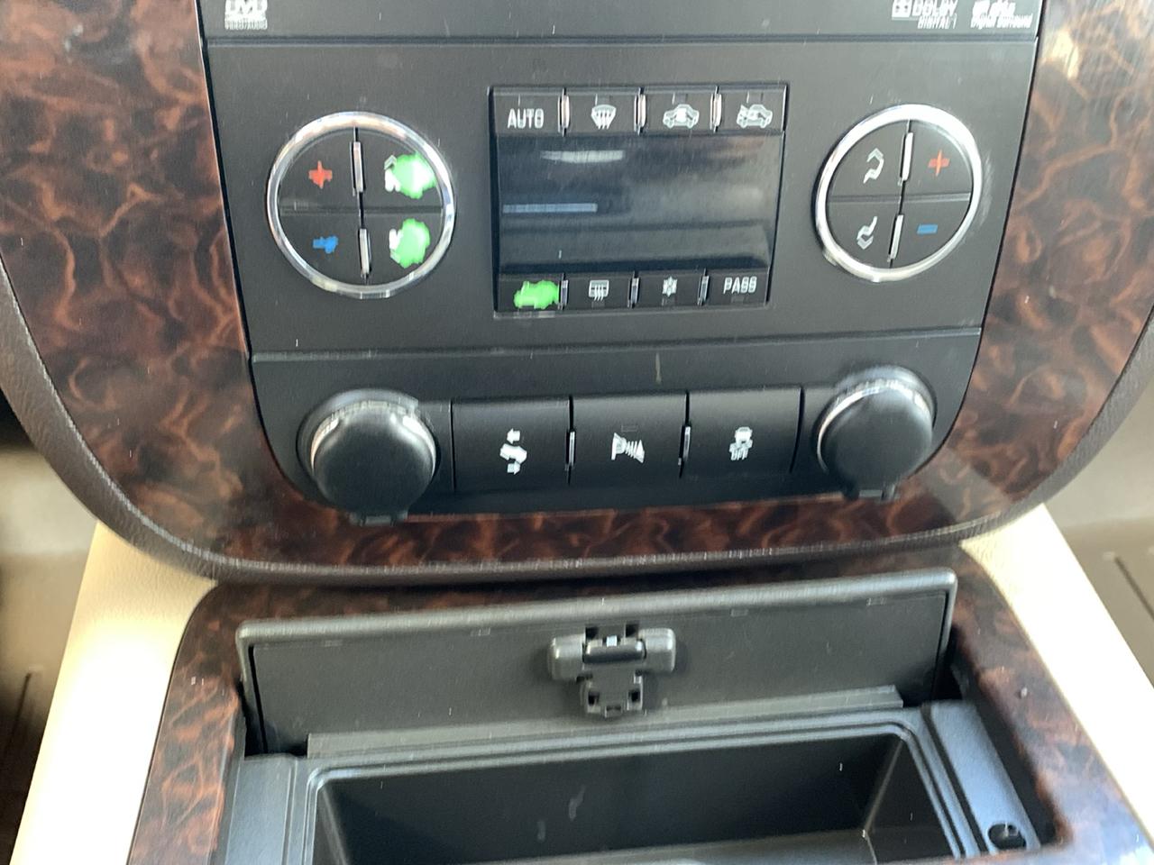 GMC Sierra 2500HD 4WD Crew Cab 153.7" Denali 2013