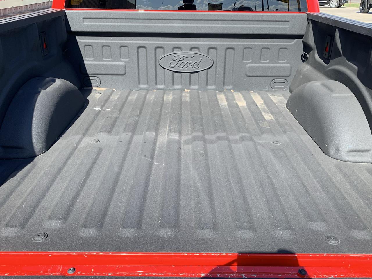 Ford F-150 4WD SuperCrew 139" Lariat 2015