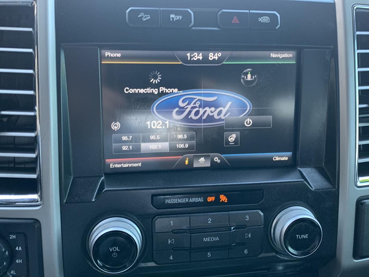 Ford F-150 4WD SuperCrew 139" Lariat 2015