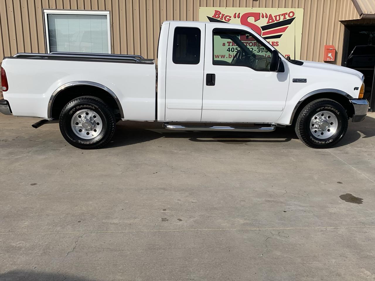 Ford Super Duty F-250 Supercab 142" Lariat 2001