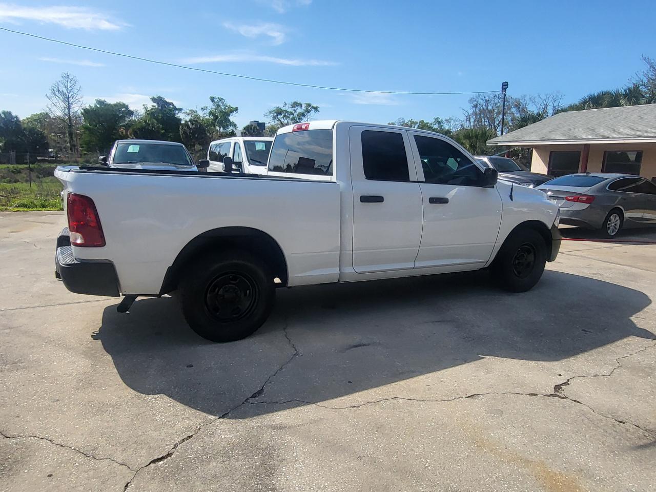 RAM 1500 Tradesman Quad Cab 2WD 2017