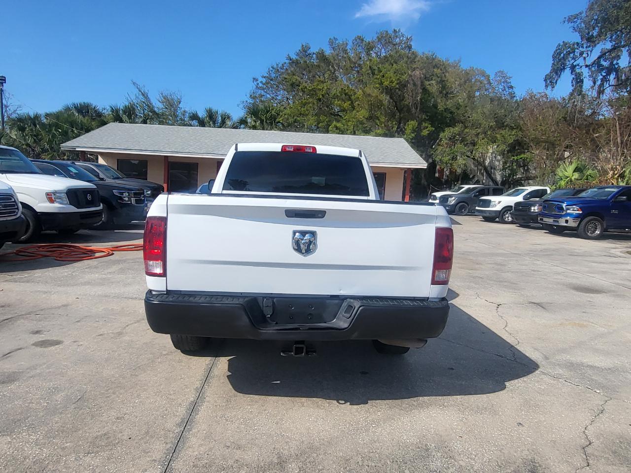 RAM 1500 Tradesman Quad Cab 2WD 2017