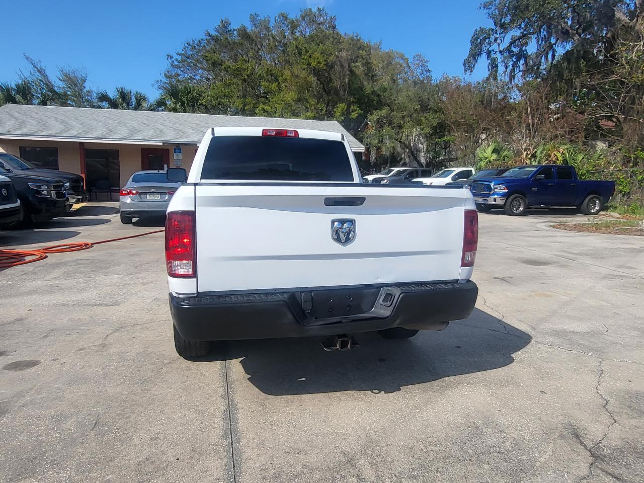 RAM 1500 Tradesman Quad Cab 2WD 2017
