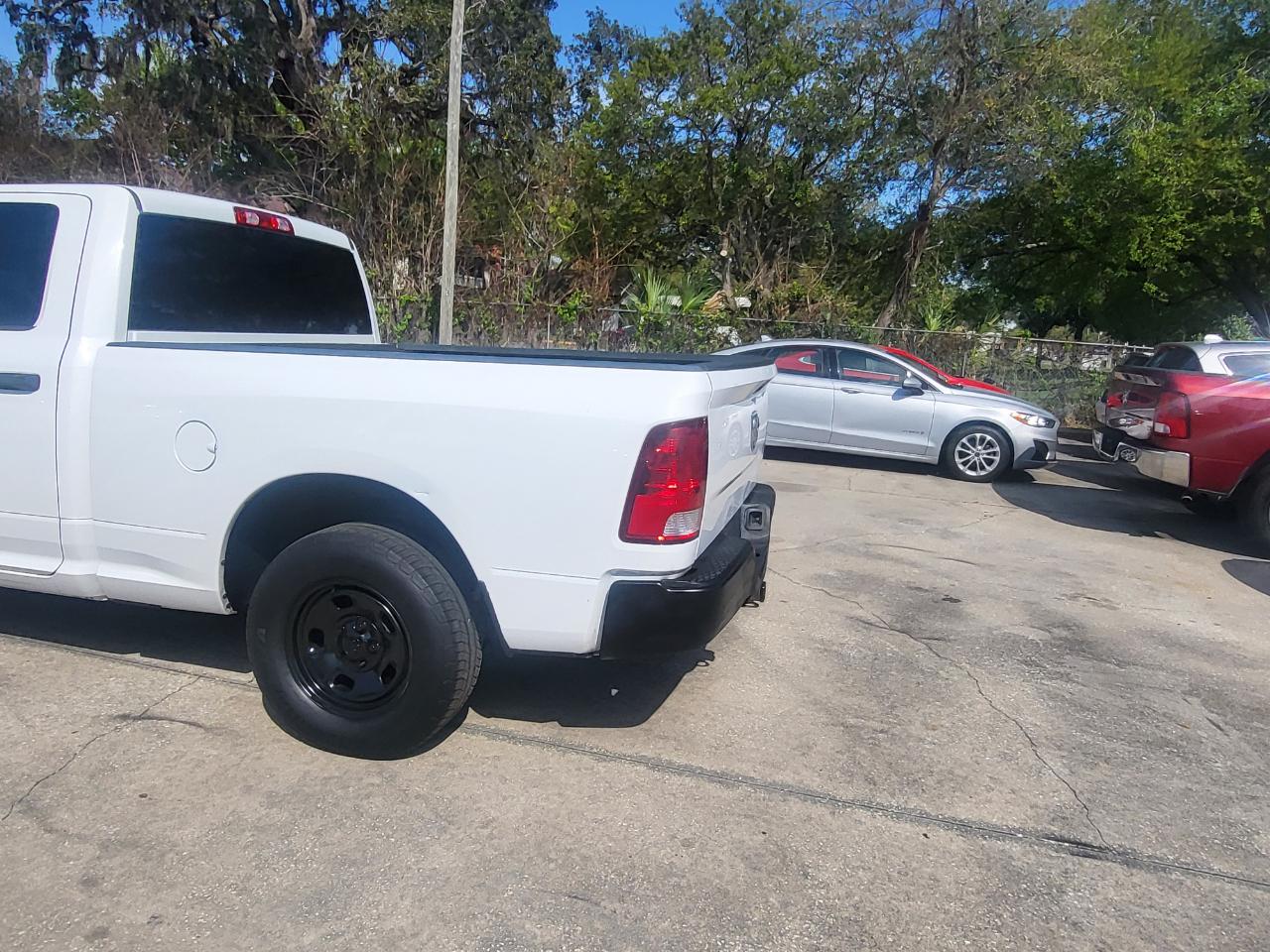 RAM 1500 Tradesman Quad Cab 2WD 2017