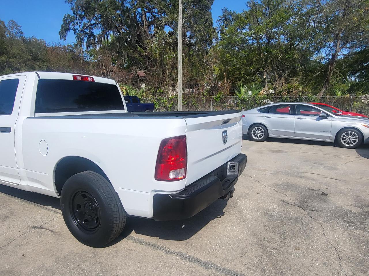 RAM 1500 Tradesman Quad Cab 2WD 2017