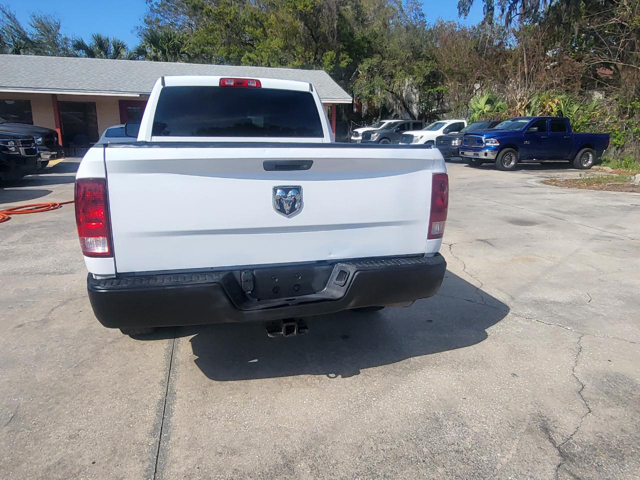 RAM 1500 Tradesman Quad Cab 2WD 2017