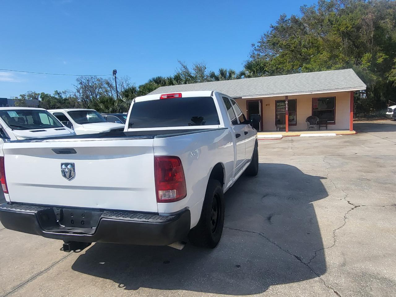 RAM 1500 Tradesman Quad Cab 2WD 2017