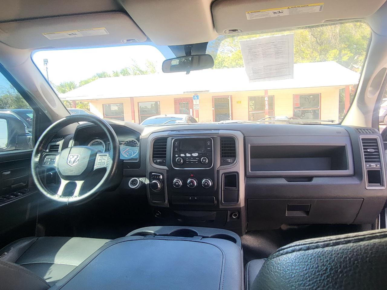 RAM 1500 Tradesman Quad Cab 2WD 2017