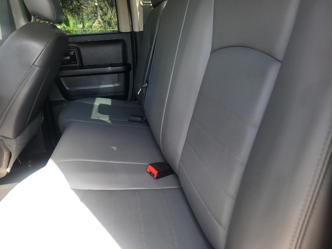 RAM 1500 Tradesman Quad Cab 2WD 2017