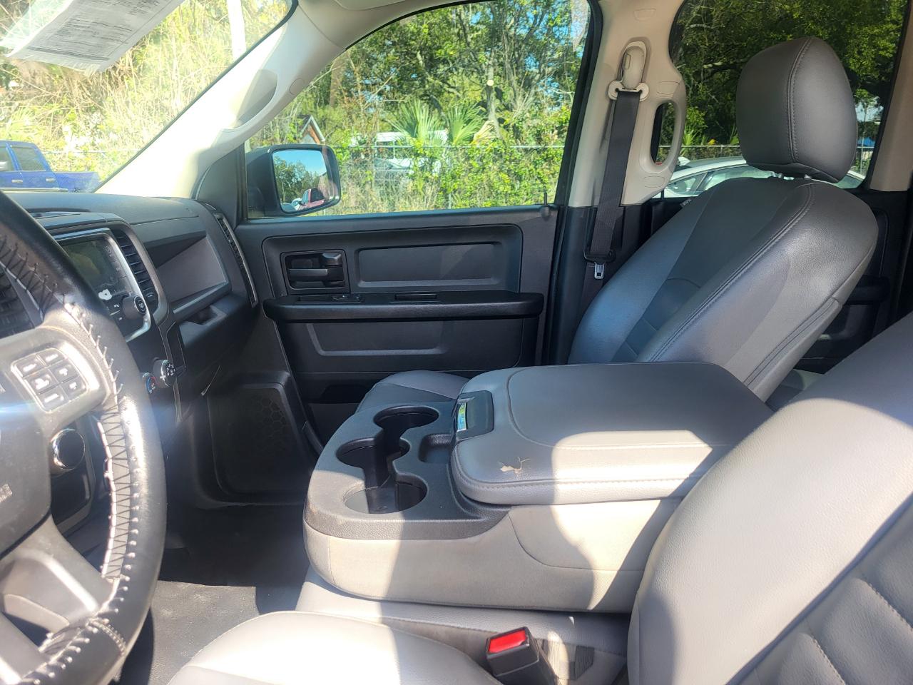 RAM 1500 Tradesman Quad Cab 2WD 2017