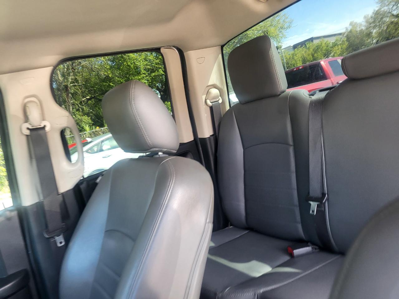 RAM 1500 Tradesman Quad Cab 2WD 2017