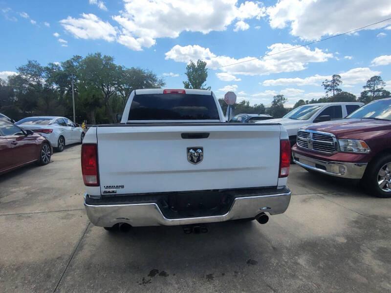 RAM 1500 SLT Quad Cab 2WD 2016