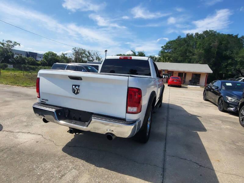 RAM 1500 SLT Quad Cab 2WD 2016