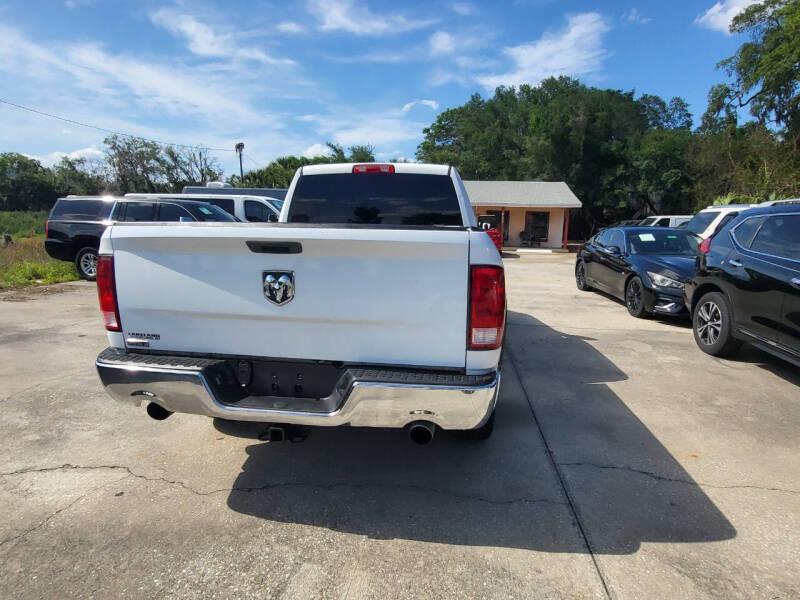 RAM 1500 SLT Quad Cab 2WD 2016