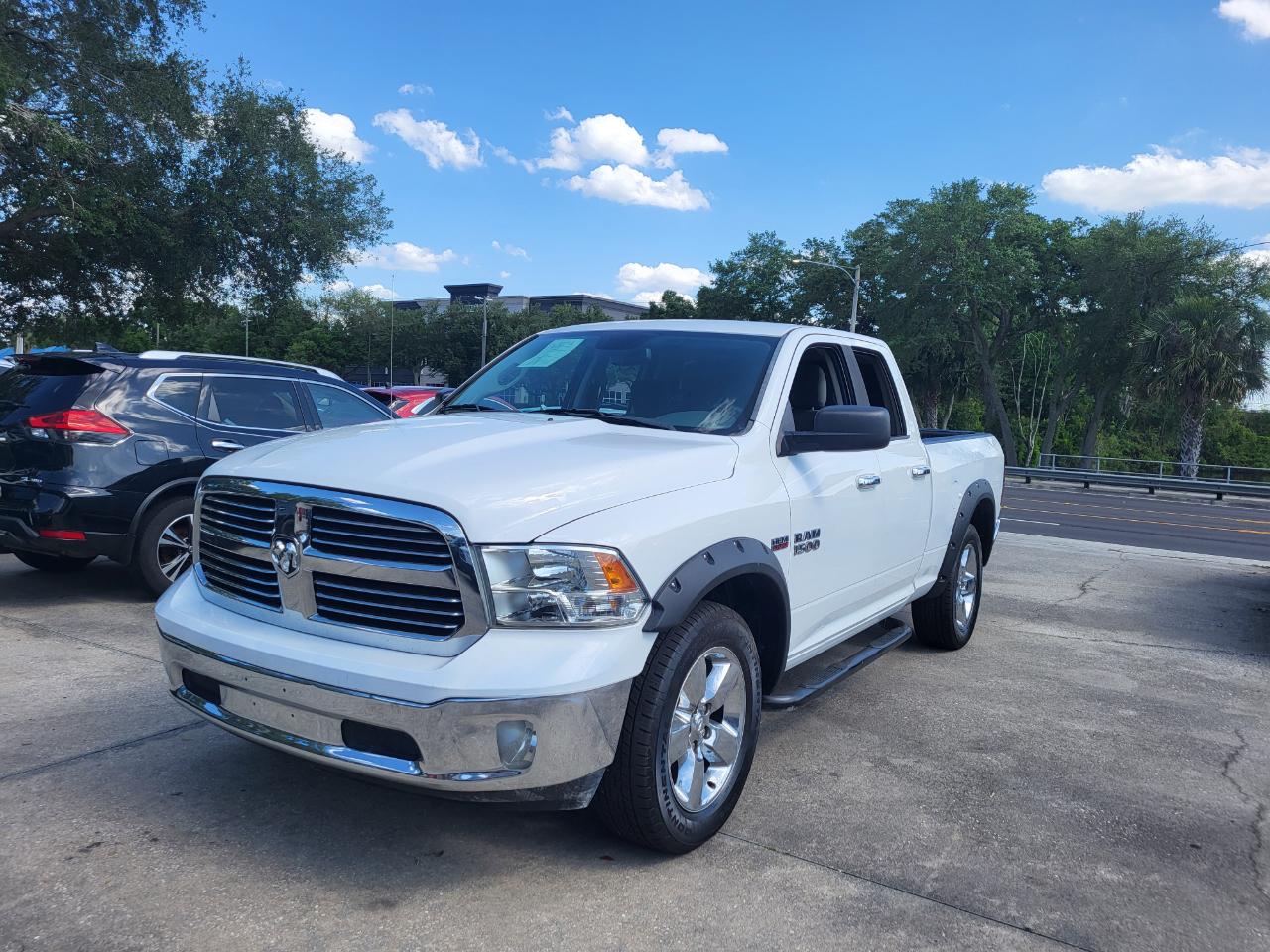 RAM 1500 SLT Quad Cab 2WD 2016