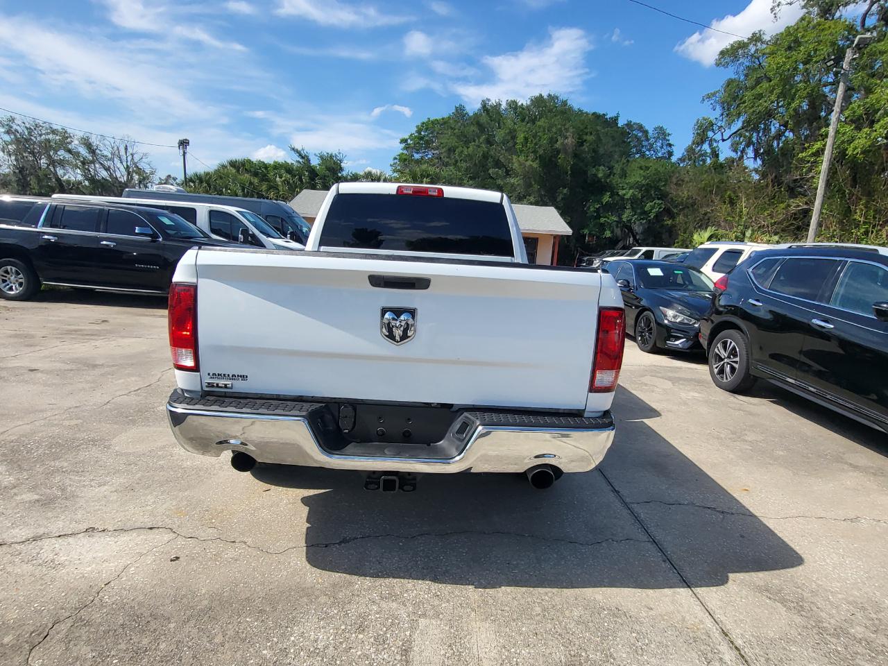 RAM 1500 SLT Quad Cab 2WD 2016