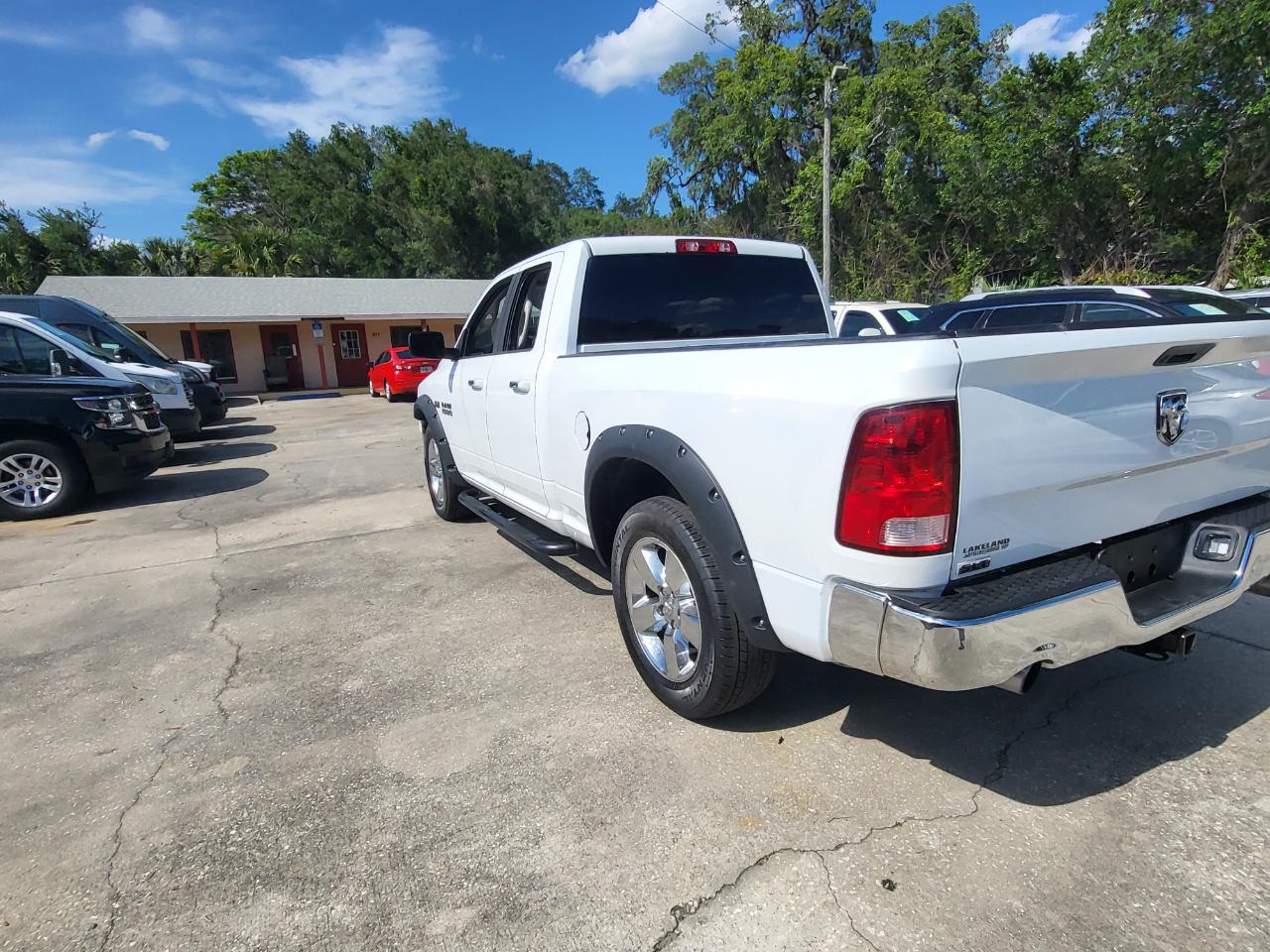 RAM 1500 SLT Quad Cab 2WD 2016