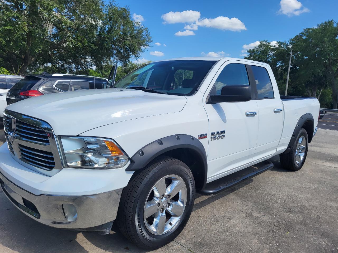 RAM 1500 SLT Quad Cab 2WD 2016