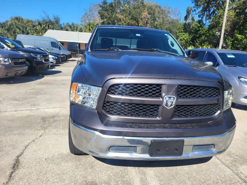 RAM 1500 SLT Quad Cab 2WD 2016