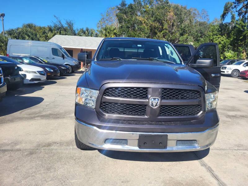 RAM 1500 SLT Quad Cab 2WD 2016
