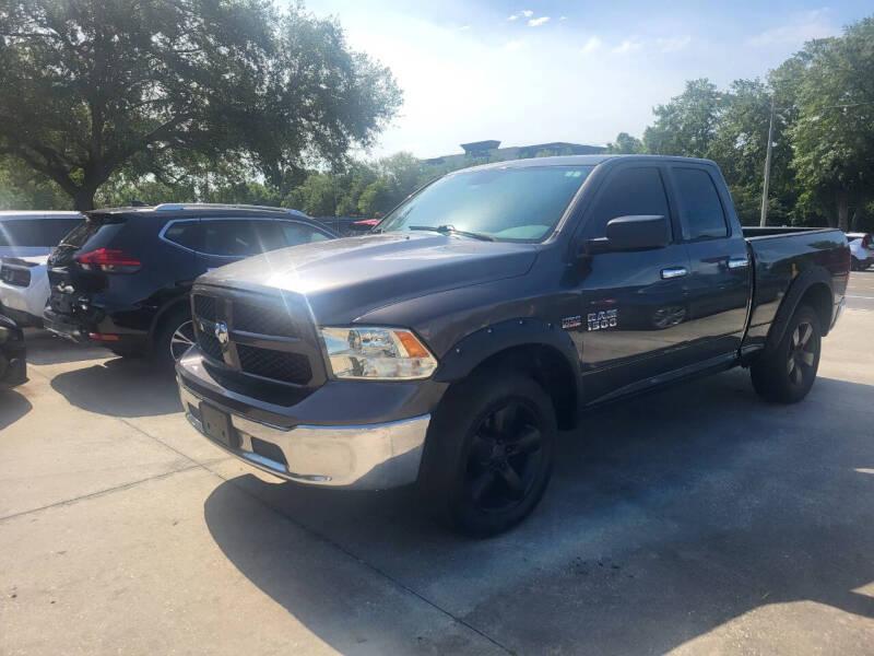 RAM 1500 SLT Quad Cab 2WD 2016