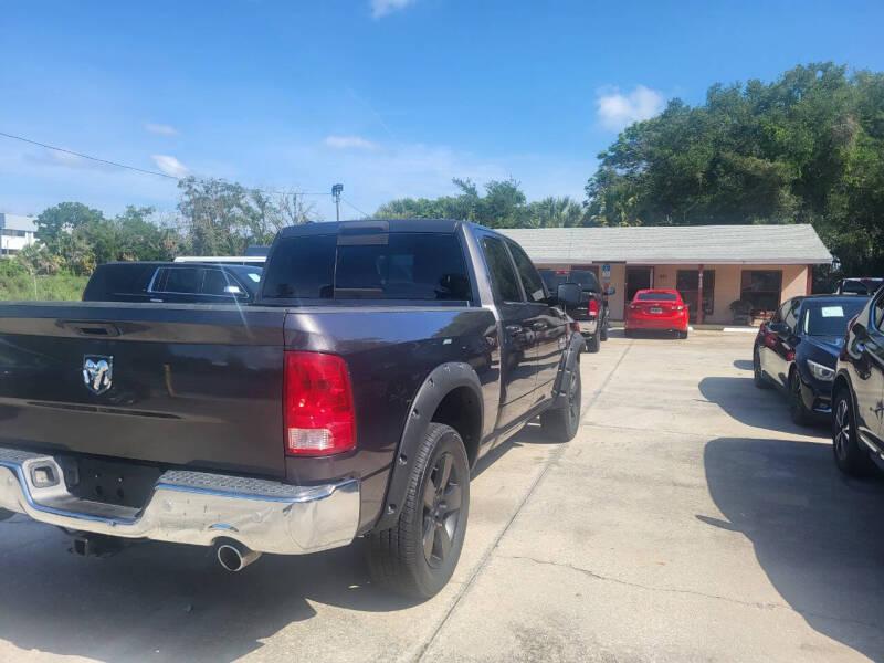 RAM 1500 SLT Quad Cab 2WD 2016