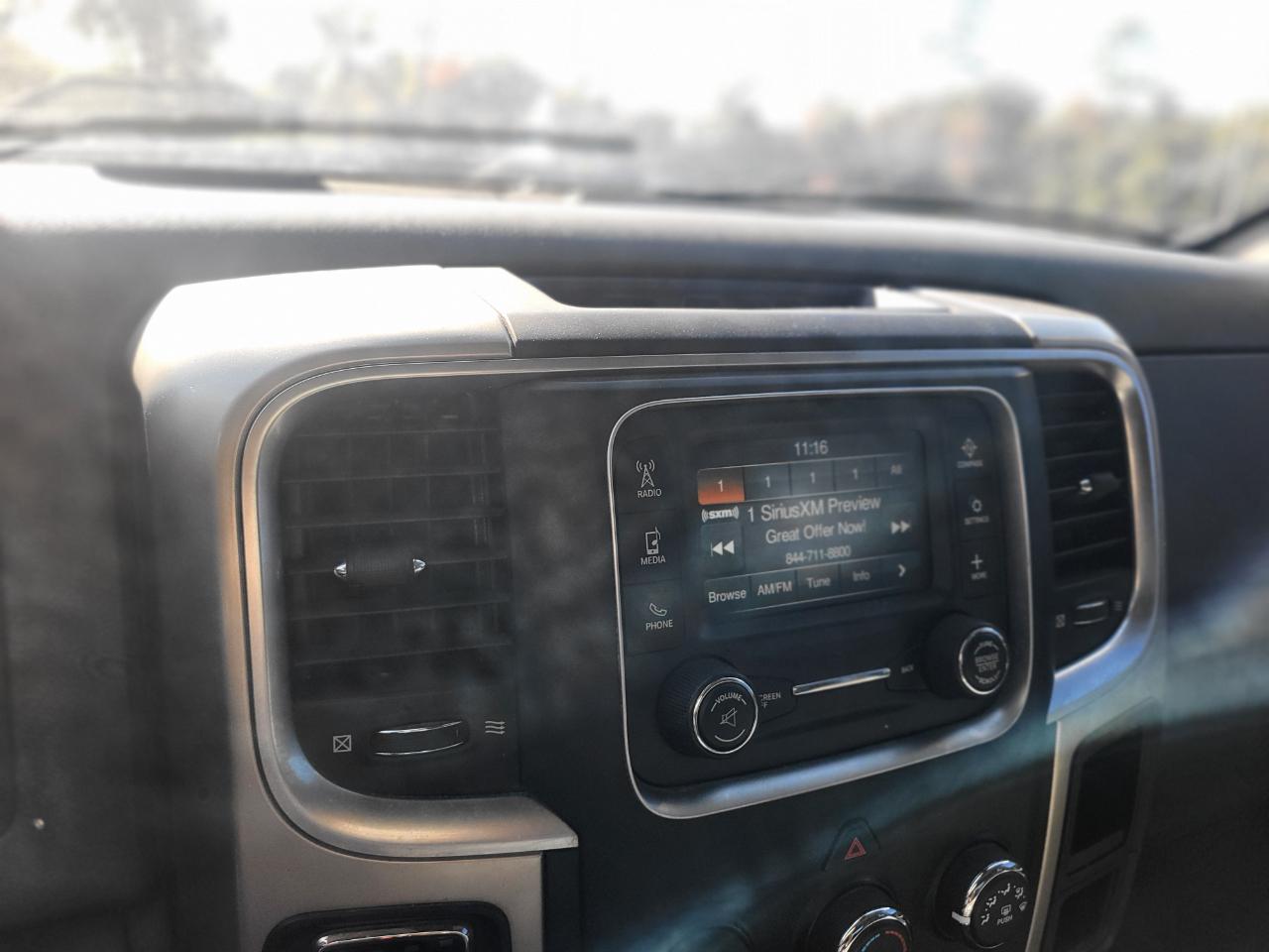 RAM 1500 SLT Quad Cab 2WD 2016