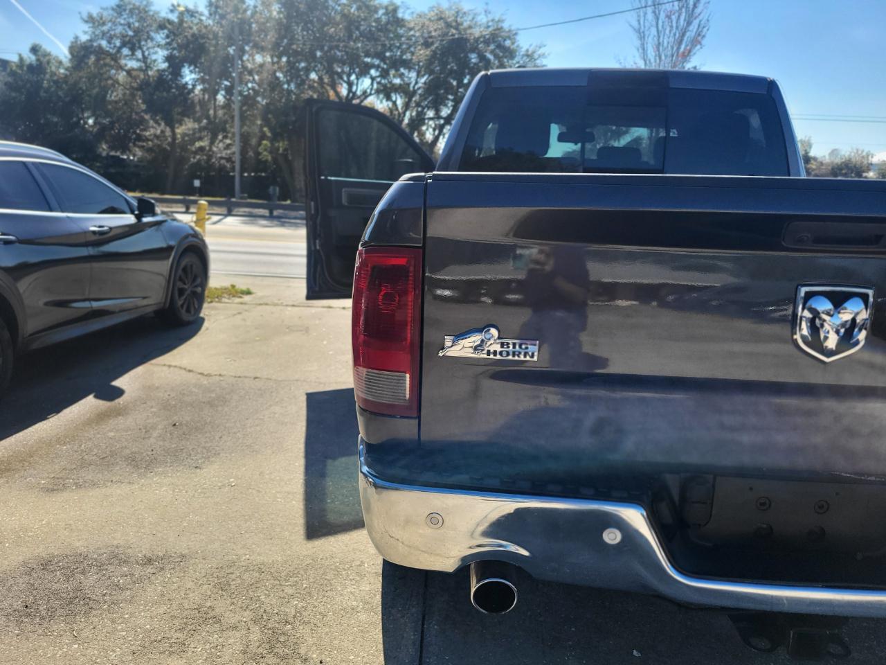RAM 1500 SLT Quad Cab 2WD 2016