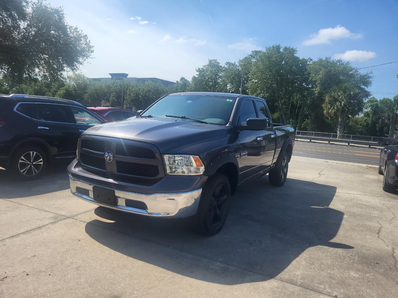RAM 1500 SLT Quad Cab 2WD 2016