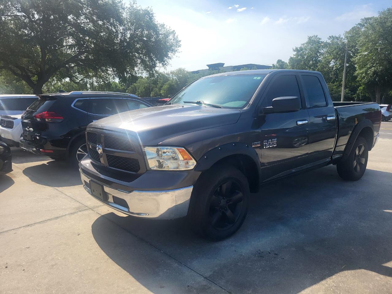 RAM 1500 SLT Quad Cab 2WD 2016