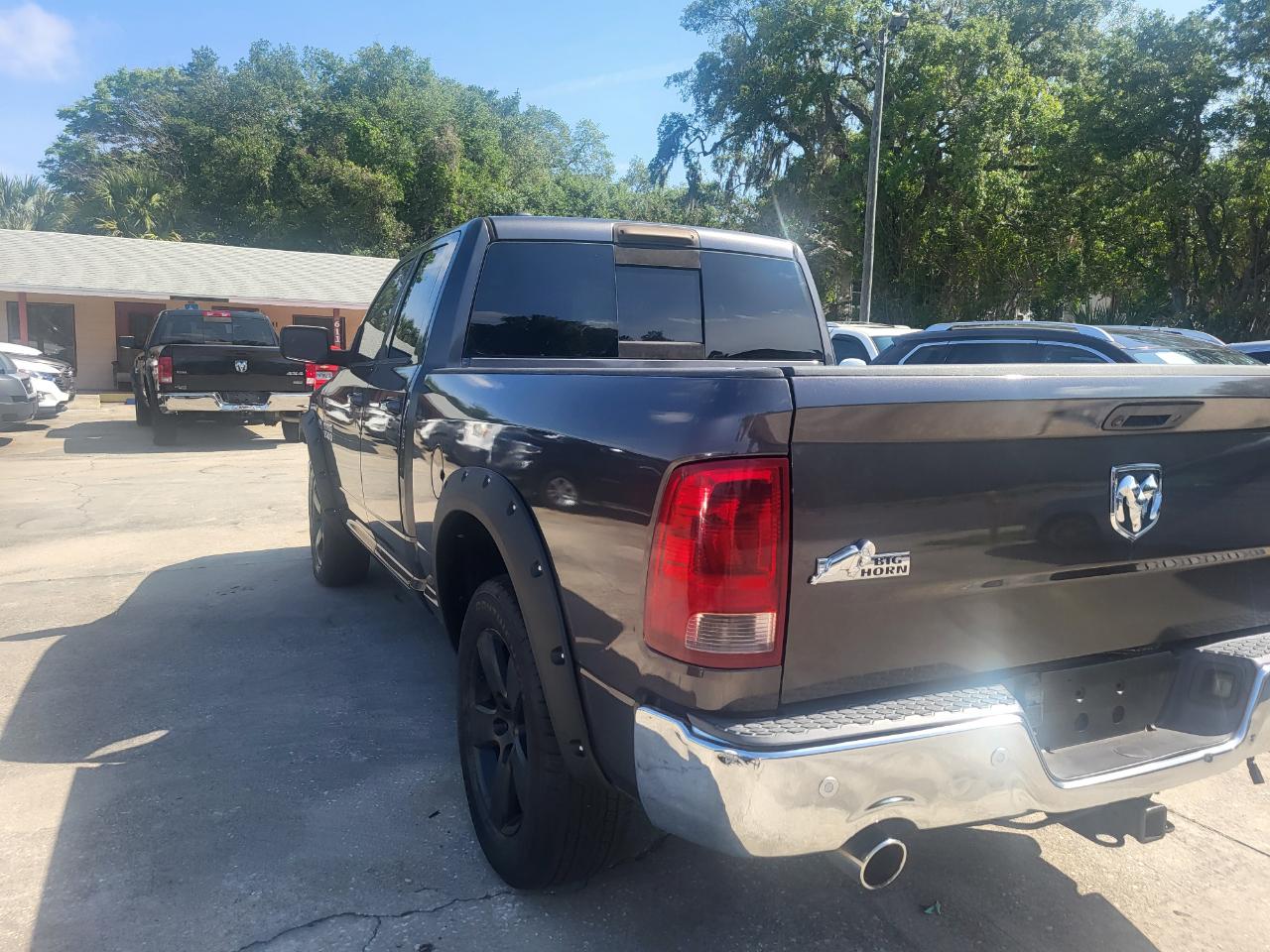 RAM 1500 SLT Quad Cab 2WD 2016
