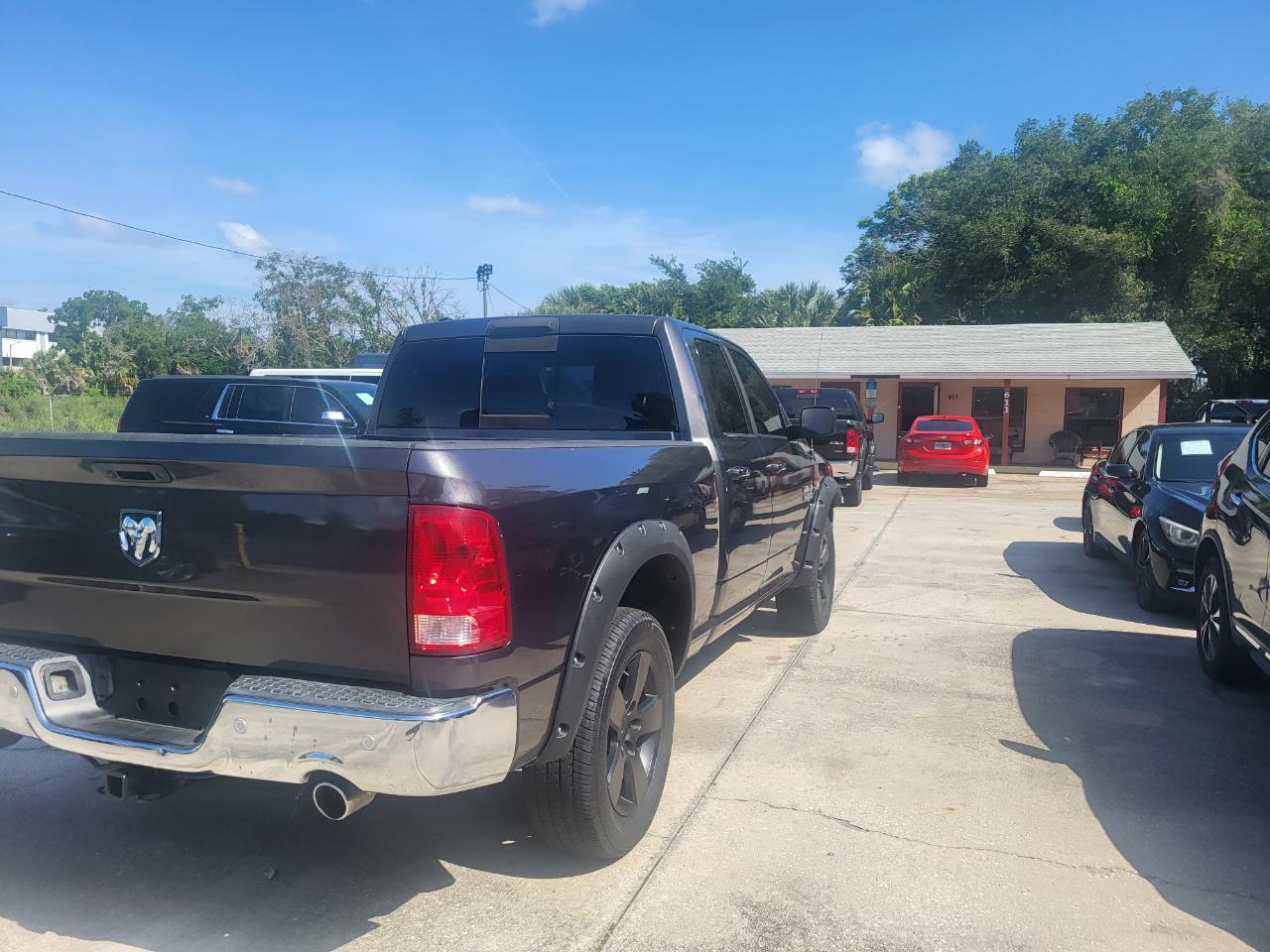 RAM 1500 SLT Quad Cab 2WD 2016