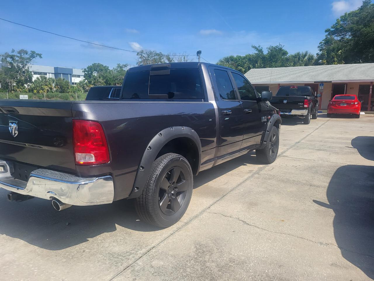 RAM 1500 SLT Quad Cab 2WD 2016